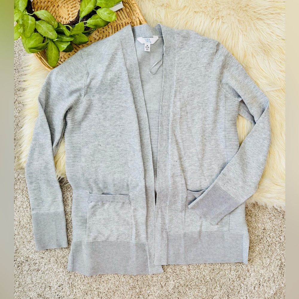 Time & Tru Grey Ribbed Cardigan Sweater Size
Medium 8-10